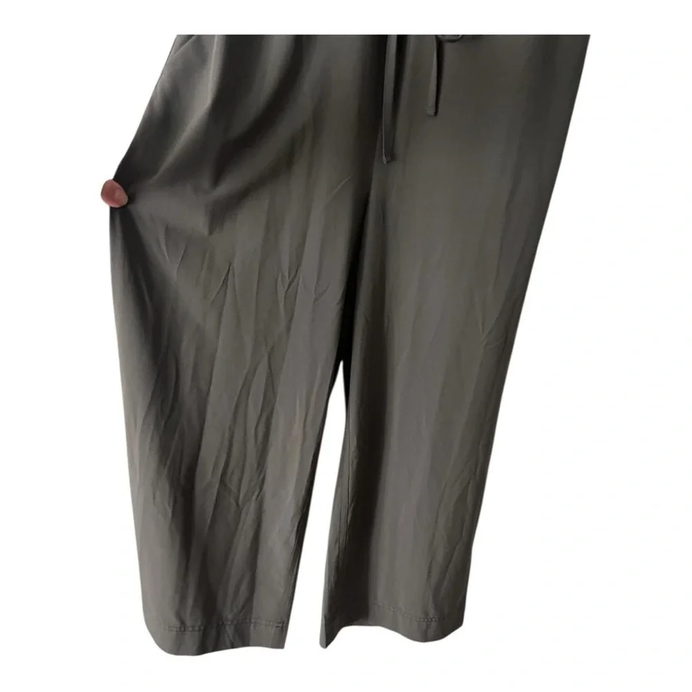 Athleta Topanga Jumpsuit Women's XS Petite Olive Green Featherweight Stretch NEW - Picture 8 of 8